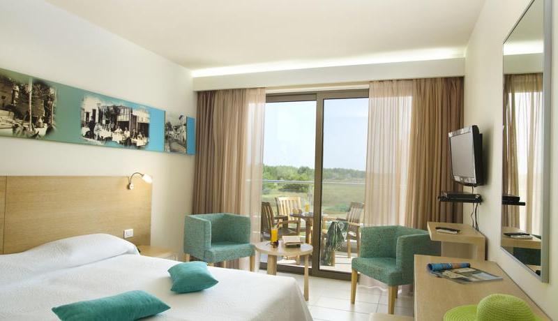 Alea Hotel & Suites