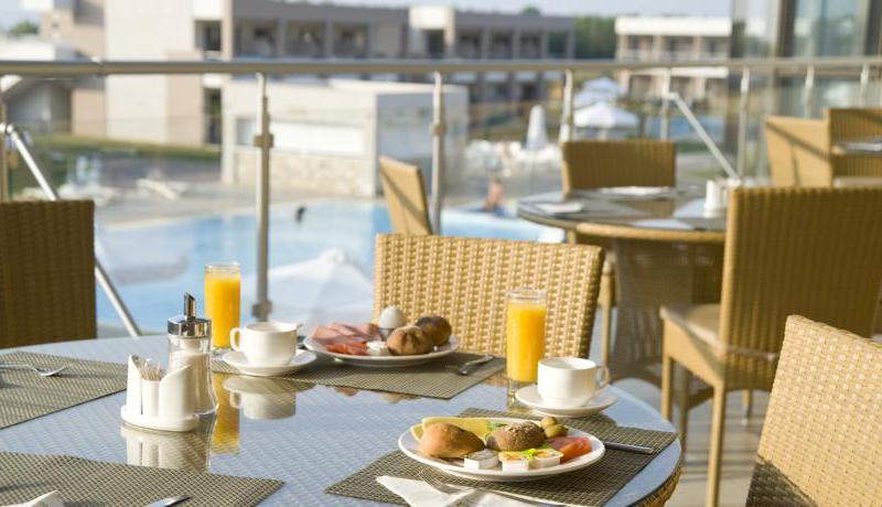 Alea Hotel & Suites