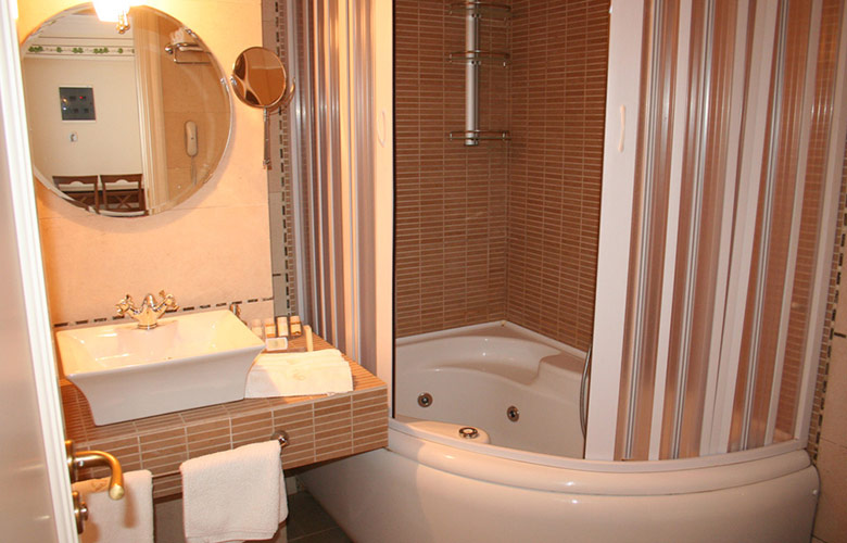 Enavlion Hotel