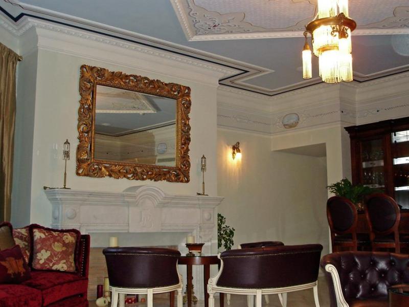 Enavlion Hotel