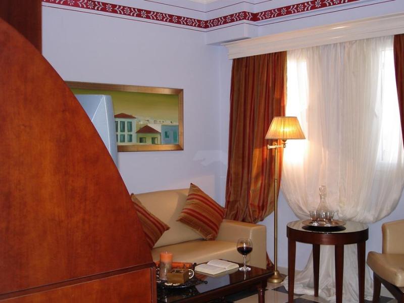 Enavlion Hotel
