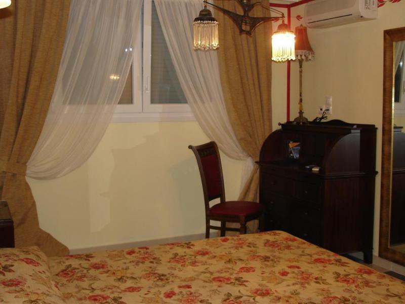 Enavlion Hotel