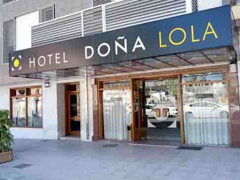 Dona Lola