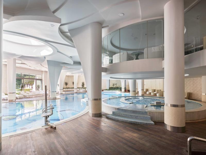 Calista Luxury Resort