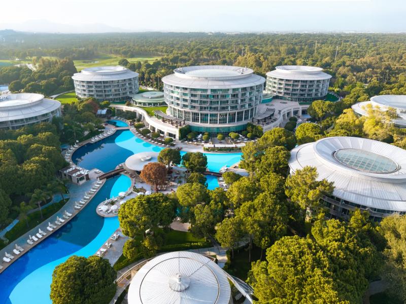 Calista Luxury Resort