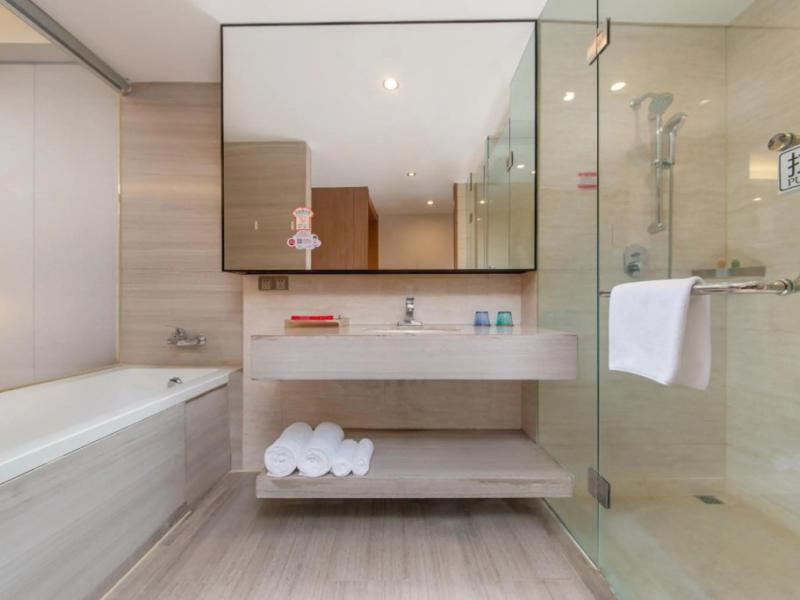 Ramada Plaza Shenzhen North