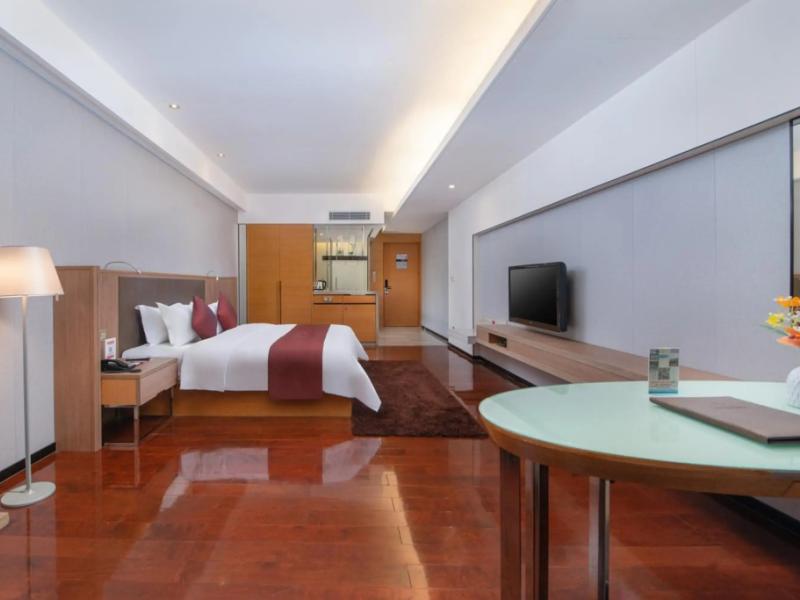 Ramada Plaza Shenzhen North