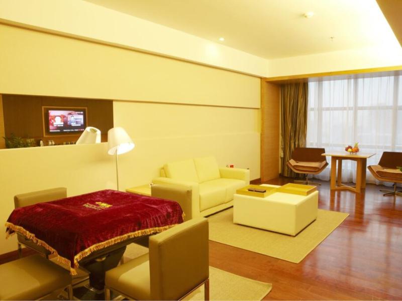 Ramada Plaza Shenzhen North