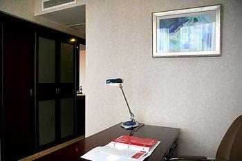 Ramada Plaza Peace Shanghai