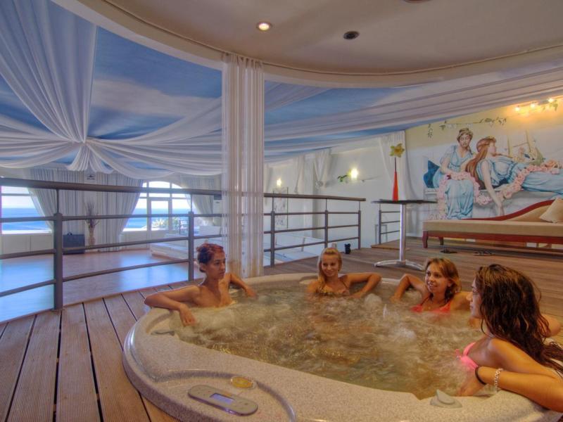 Kalypso Cretan Village Resort & Spa