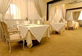 Отель Cambodiana Hotel Камбоджа, Пномпень, фото 10