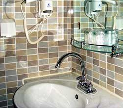 Hutong Inn Zaoyuanju Hotel