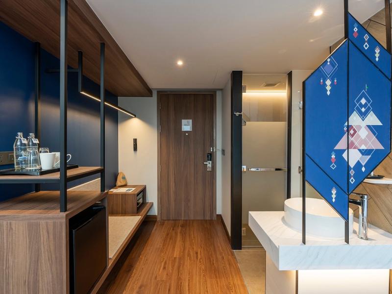 Centara Life Hotel Bangkok Phra Nakhon 