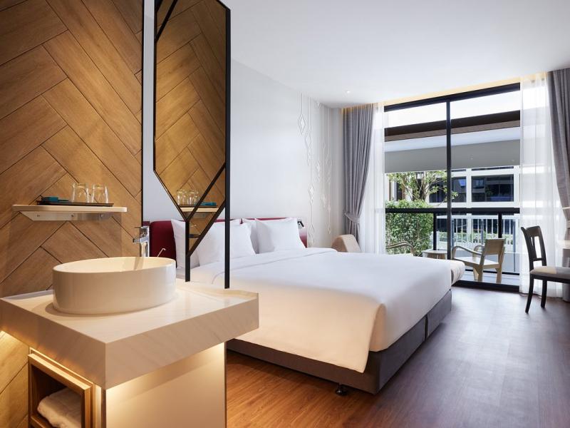 Centara Life Hotel Bangkok Phra Nakhon 