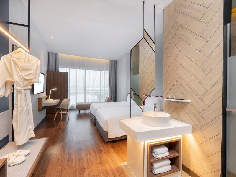 Centara Life Hotel Bangkok Phra Nakhon 