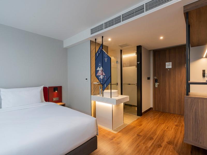 Centara Life Hotel Bangkok Phra Nakhon 