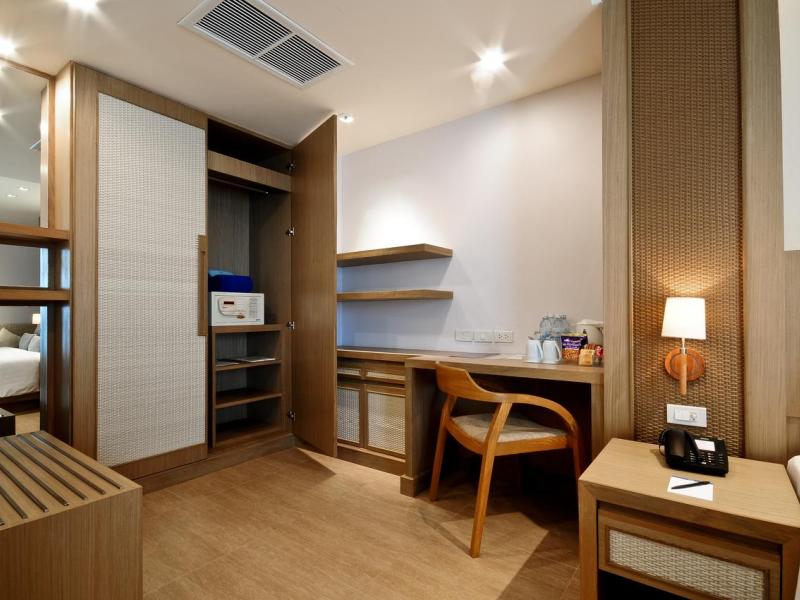 The Ashlee Plaza Patong Hotel & Spa