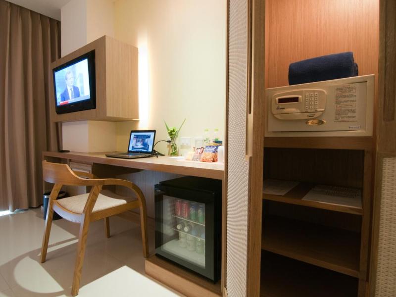 The Ashlee Plaza Patong Hotel & Spa