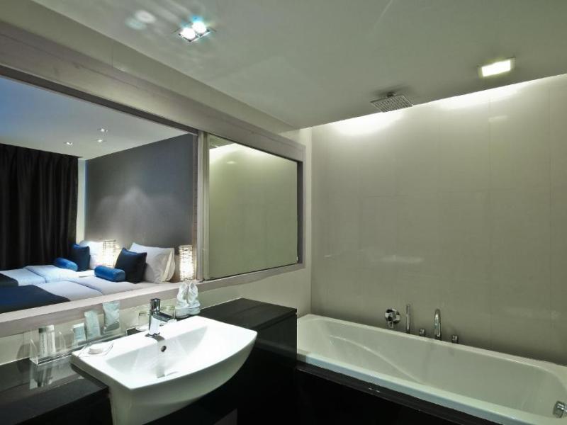 The Ashlee Heights Patong Hotel & Suites