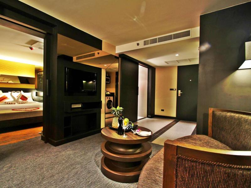 Golden Tulip Mandison Suites