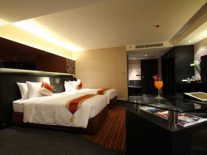 Golden Tulip Mandison Suites