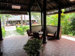 Sunshine Beach Resort