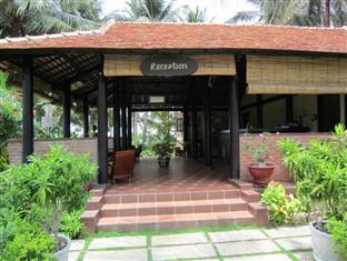 Sunshine Beach Resort