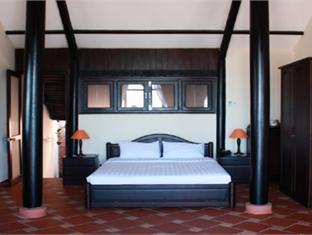 Sunshine Beach Resort