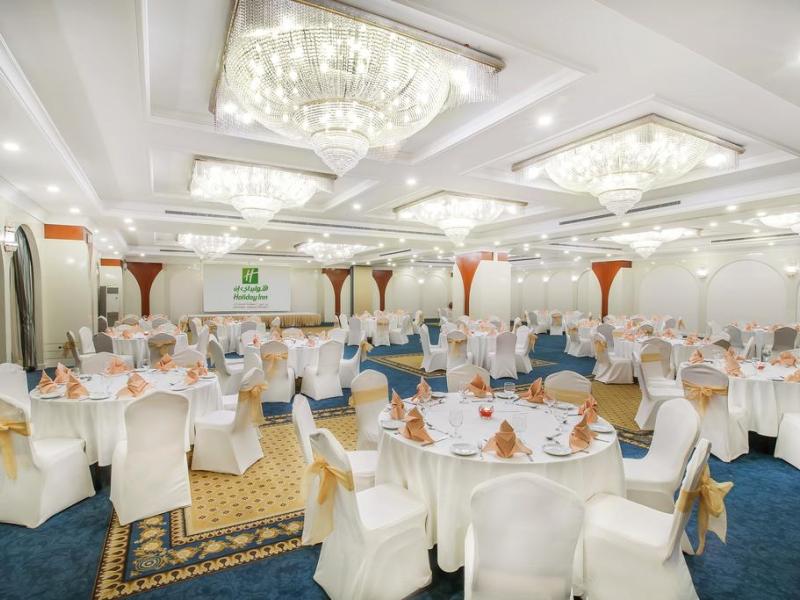 Sunday Hotel Holiday International Dubai