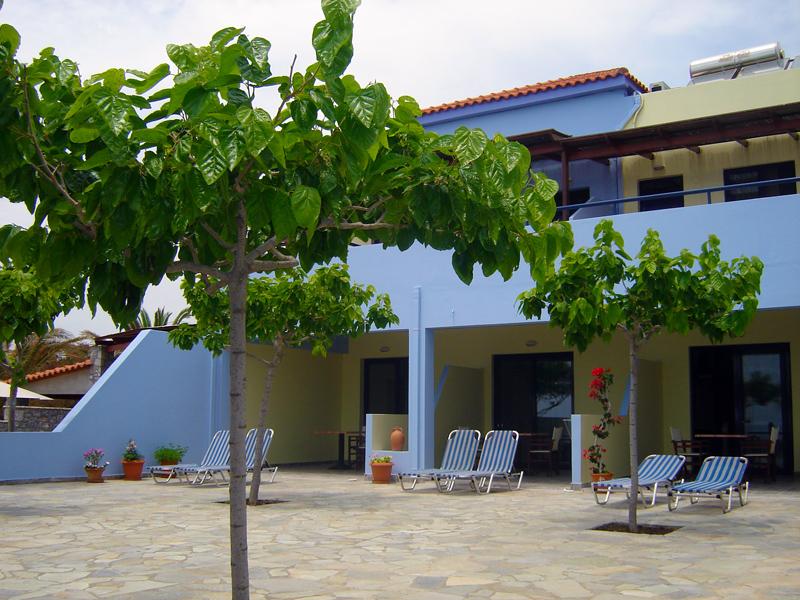 Paraktio Beach Apartments