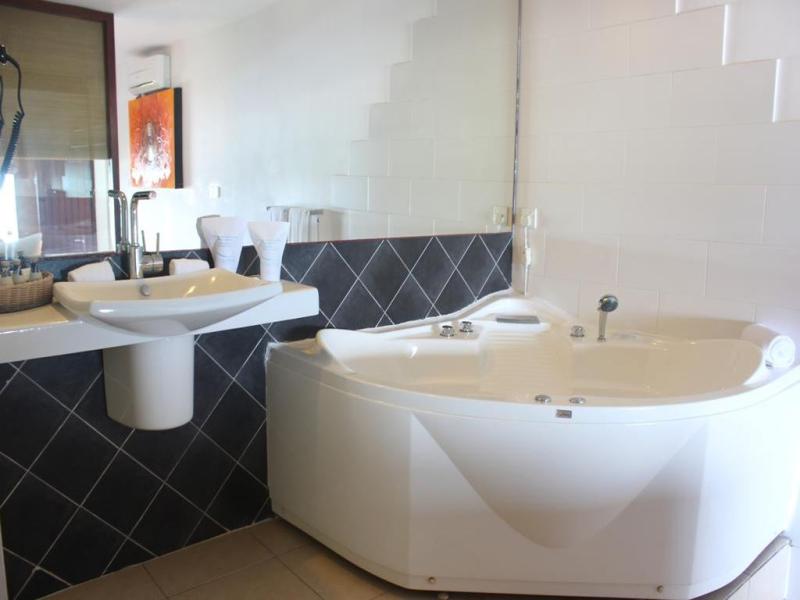 The Long Beach Resort