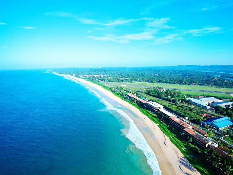 The Long Beach Resort