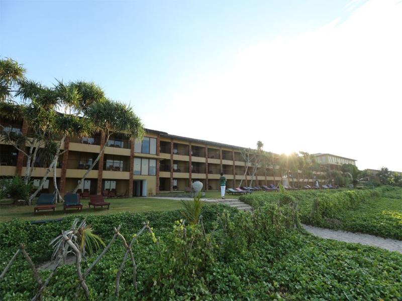 The Long Beach Resort