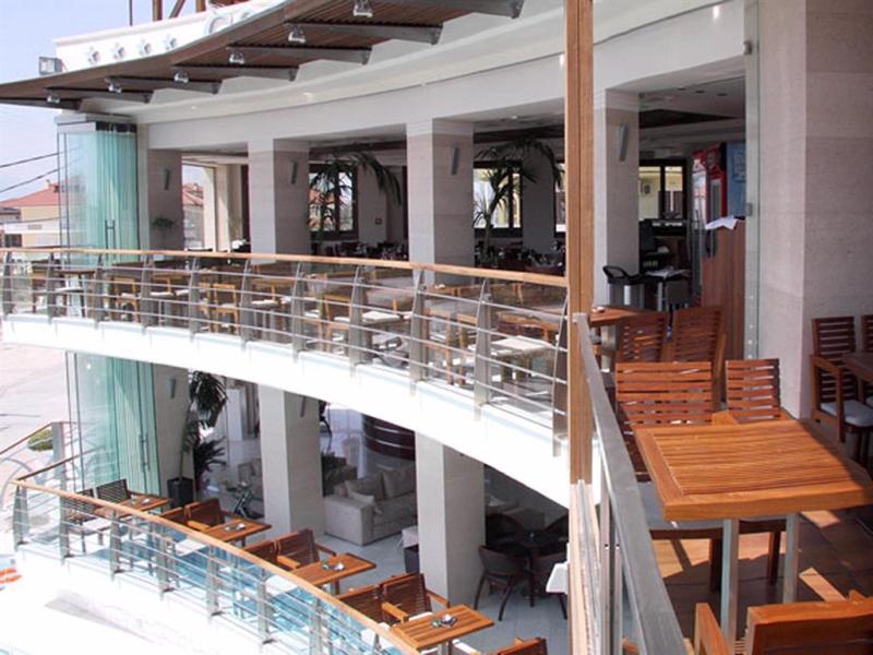 Cosmopolitan Hotel & Spa
