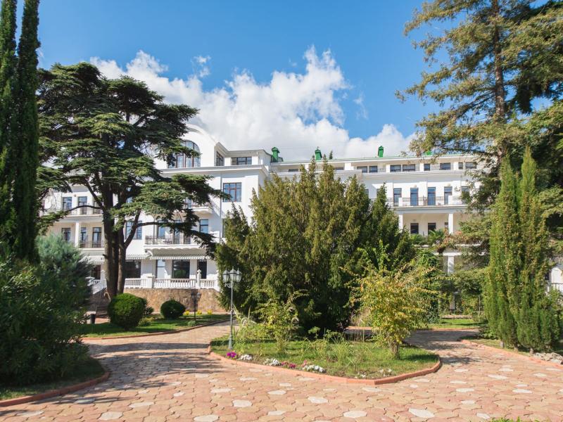 Riviera Sunrise Resort & Spa