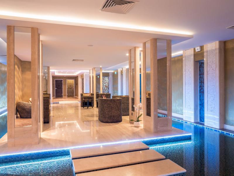 Riviera Sunrise Resort & Spa