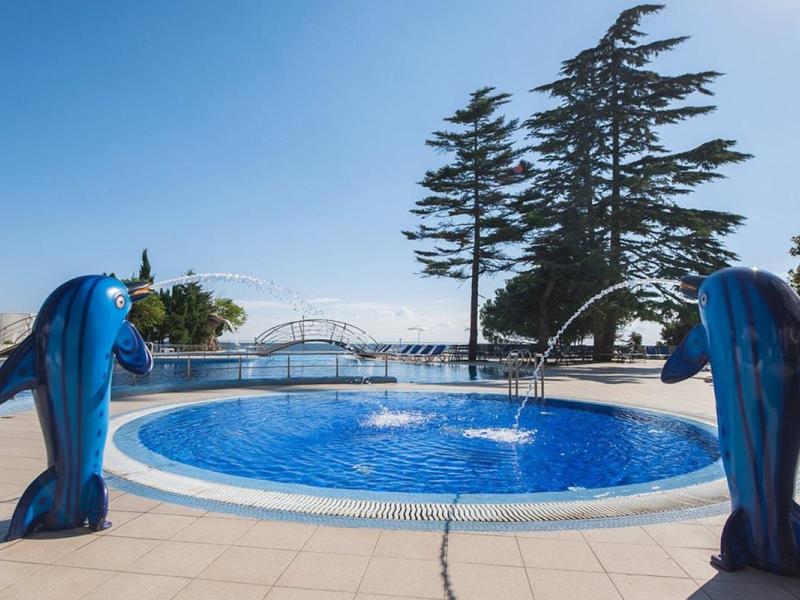 Riviera Sunrise Resort & Spa