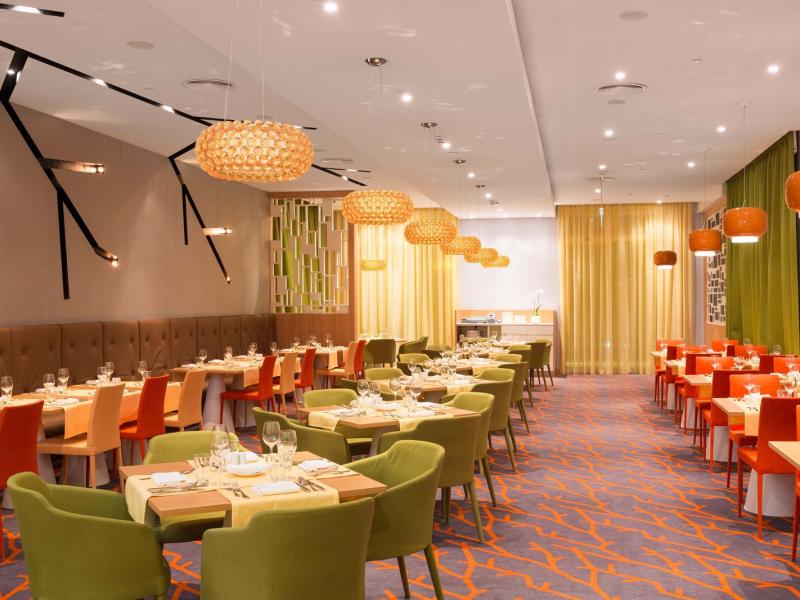 Riviera Sunrise Resort & Spa