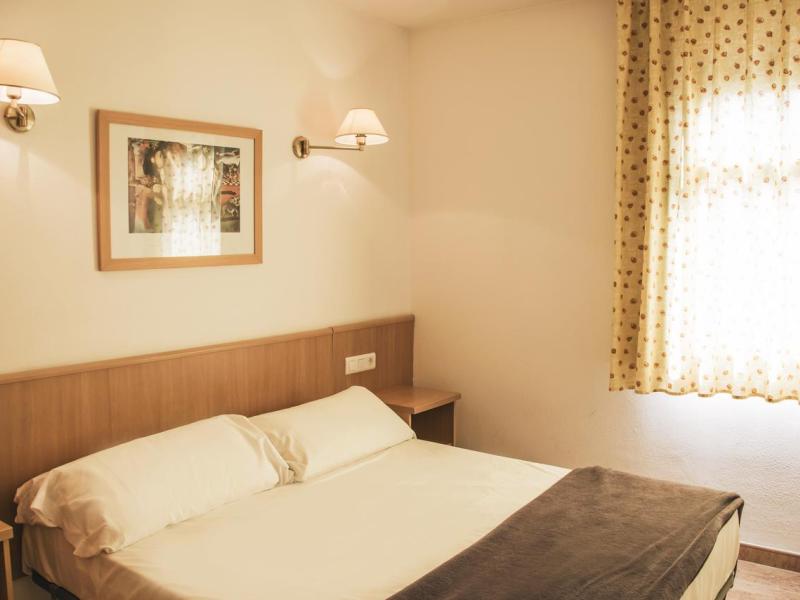Pins Platja Aparthotel Cambrils