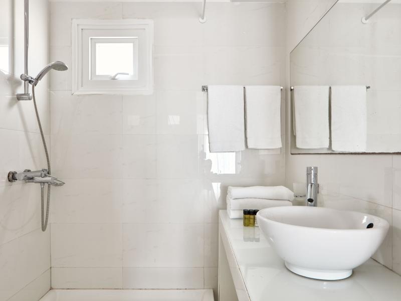 So White Club Resort