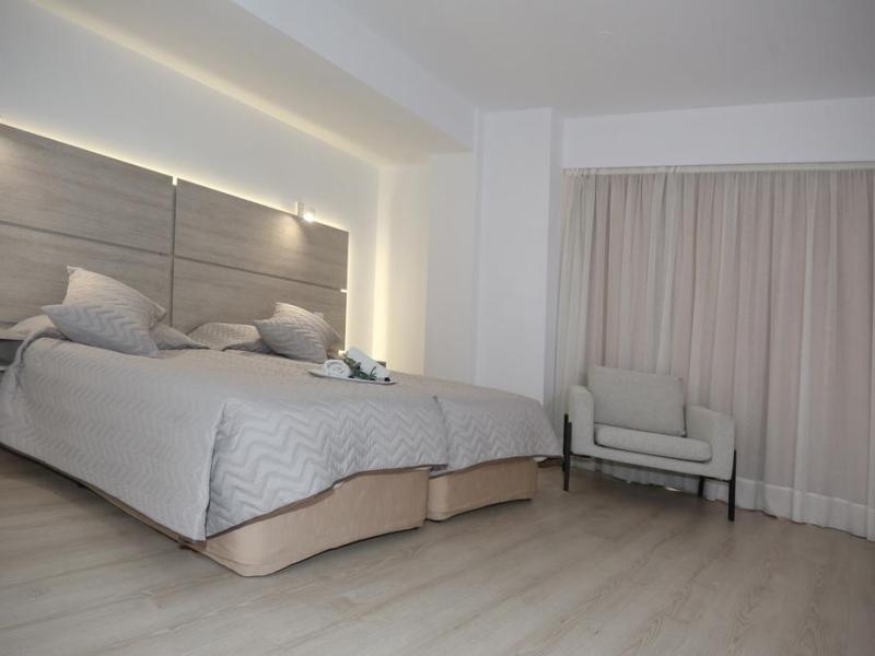 Pier Beach Hotel Apartments