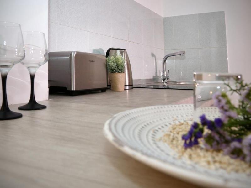 Pier Beach Hotel Apartments