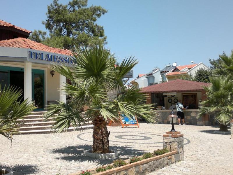 Telmessos Neva Hotel