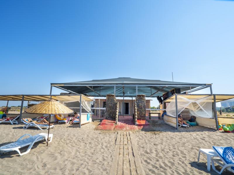 Aperion Beach Hotel