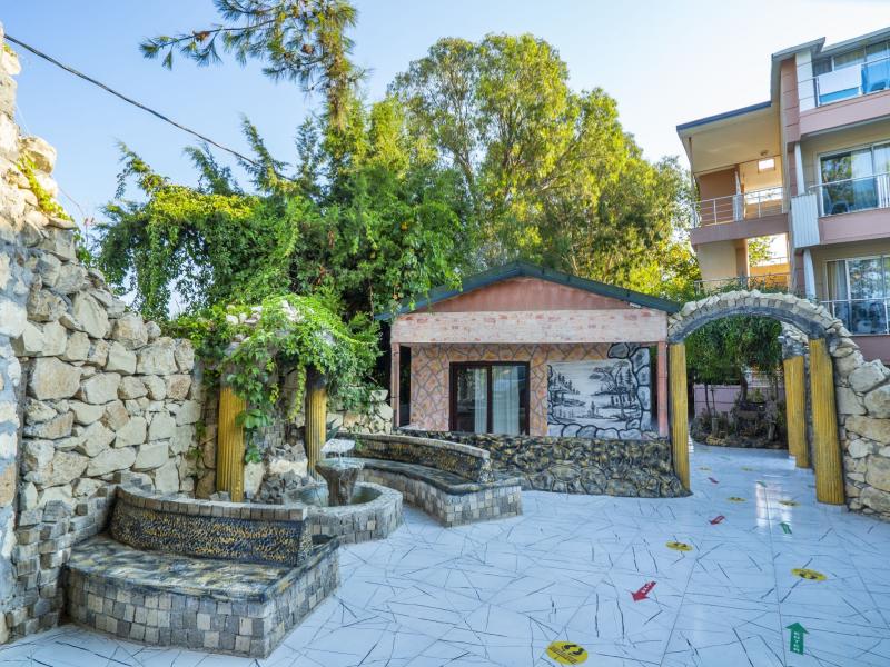 Aperion Beach Hotel
