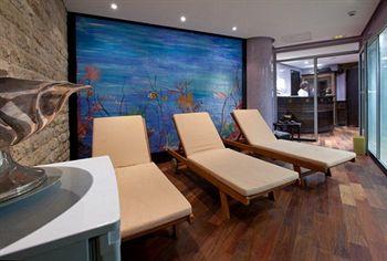 Art Palace Suites & Spa