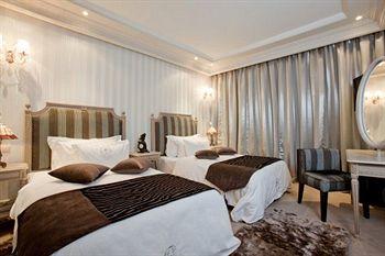 Art Palace Suites & Spa