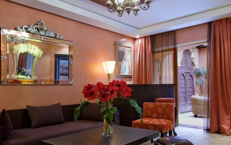 Art Palace Suites & Spa