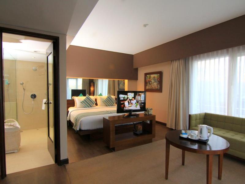 Grand Ixora Kuta Resort