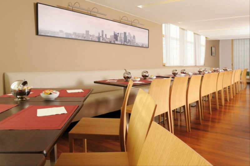Residhome Appart Hotel Asnieres